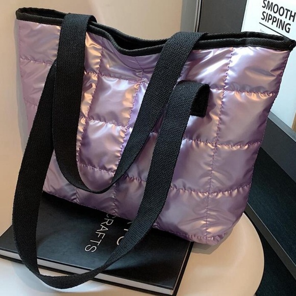 โ
Metallic Futuristic Style Colorblock Tote Bagโ
- Picture 3 of 12